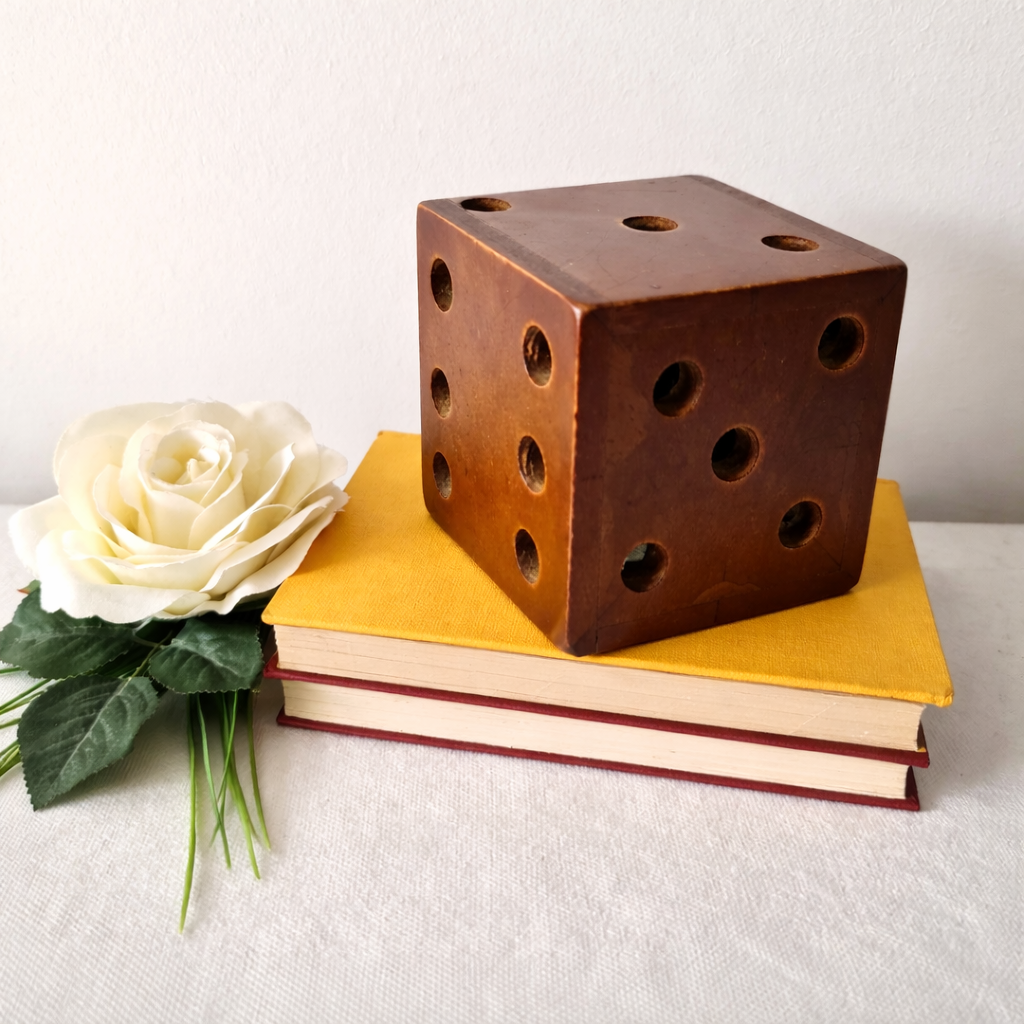 Dice Shape Wooden Pen Holder Organizer Showpiece – Handcrafted Desk Organizer for Office & Home Decor (5.5 cm, Brown) - Image 2